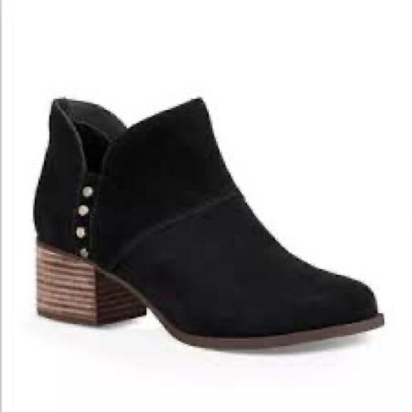 Koolaburra by Ugg Sofiya Black Suede Booties - Picture 1 of 10